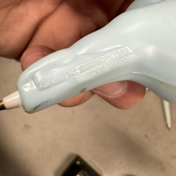 1996 QOC TM Harvey Casper The Ghost Quaker Oats Pen Set As Pictured Ink Dried Up - Picture 3 of 5